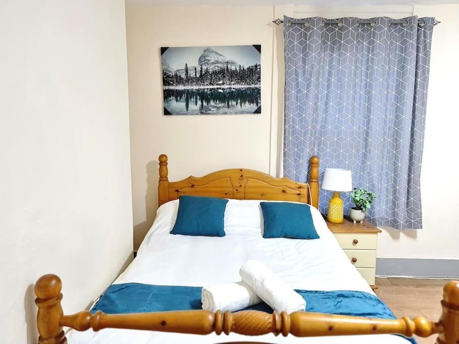 Lovely Private Room Near Central Лондон Экстерьер фото