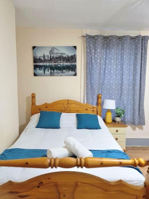 Lovely Private Room Near Central Лондон Экстерьер фото