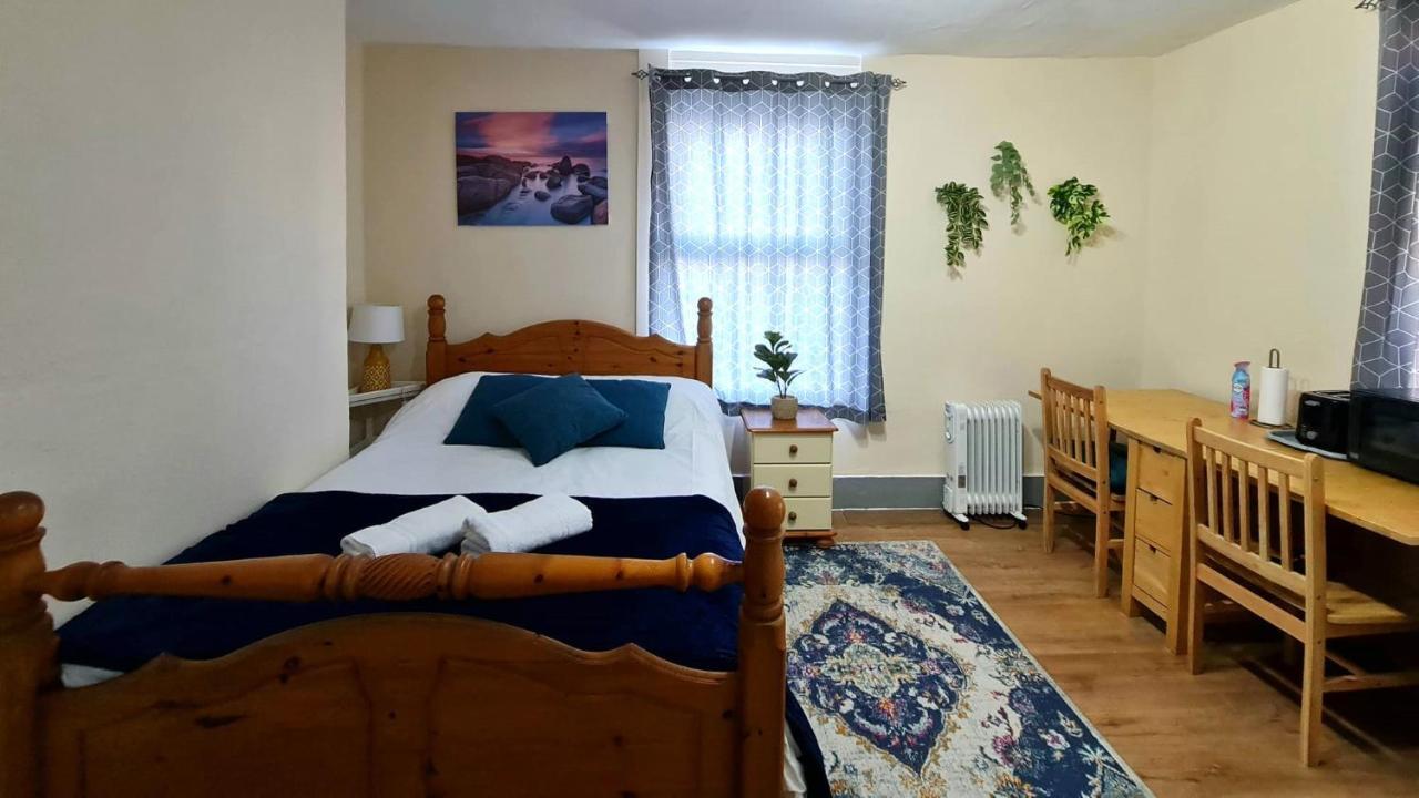 Lovely Private Room Near Central Лондон Экстерьер фото